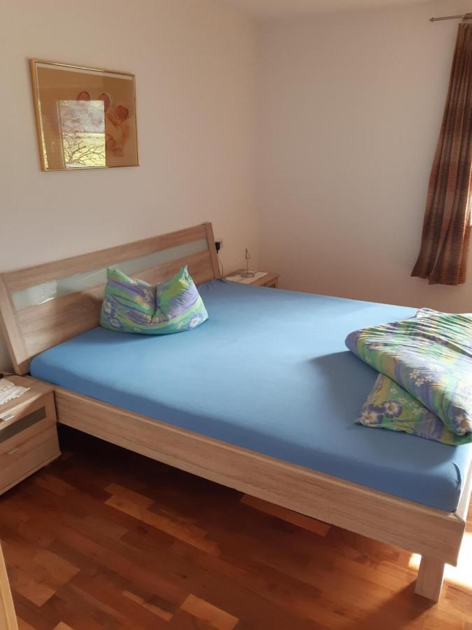 Gertis Appartment Top 1 Стум Екстериор снимка